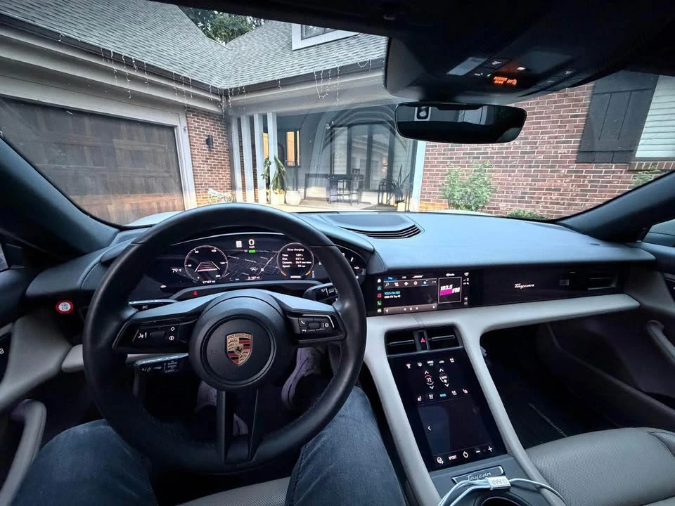 2023 Porsche Taycan 4S - Image 6 of 6