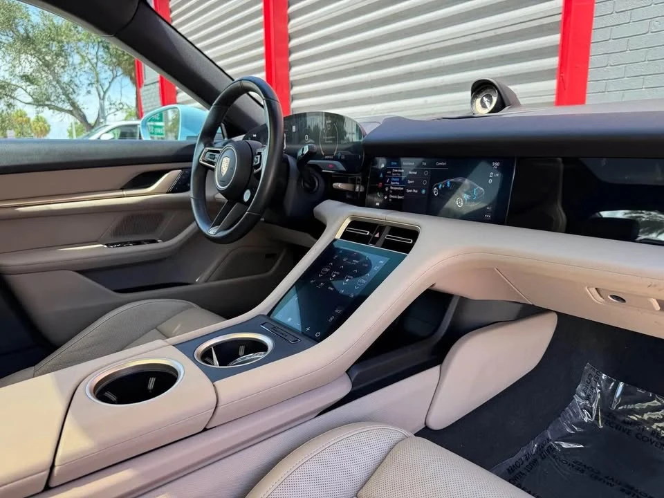 2023 Porsche Taycan - Image 9 of 19