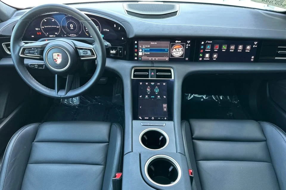 2023 Porsche Taycan - Image 8 of 15