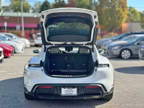 2023 Porsche Taycan Cross Turismo