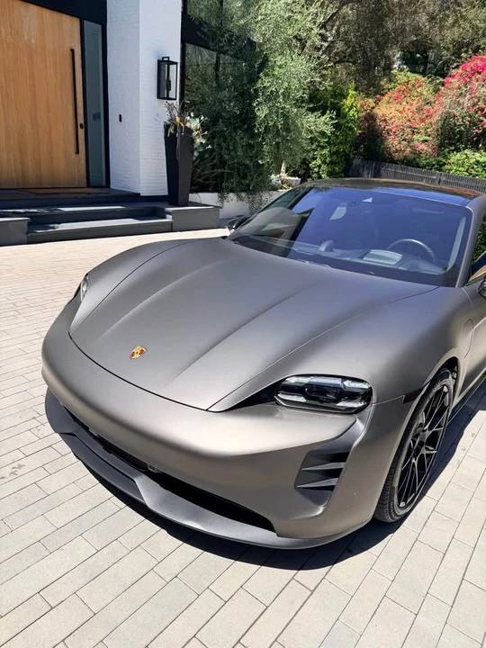 2023 Porsche Taycan GTS - Image 7 of 12