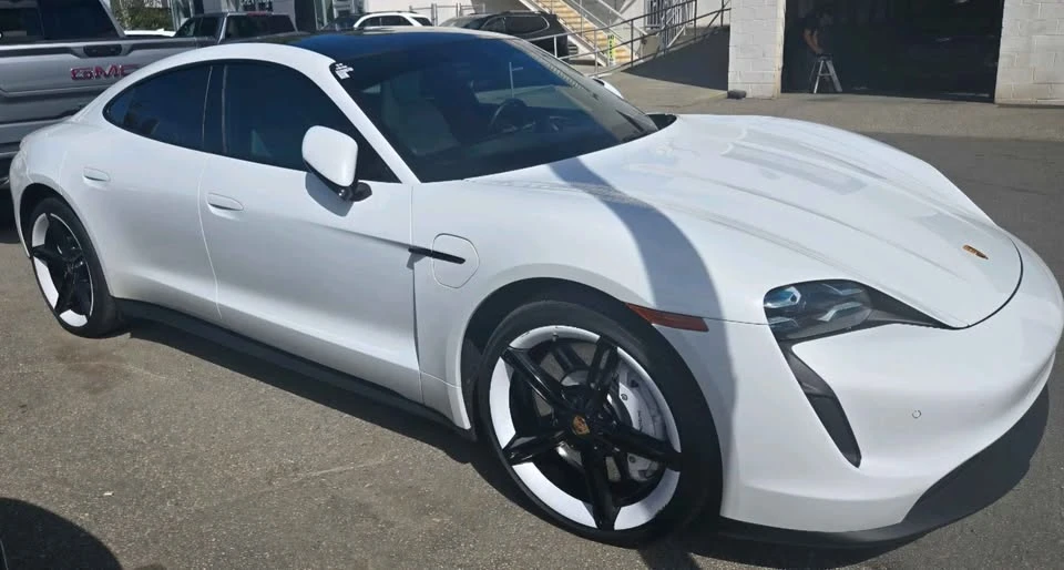 2023 Porsche Taycan - Image 6 of 6