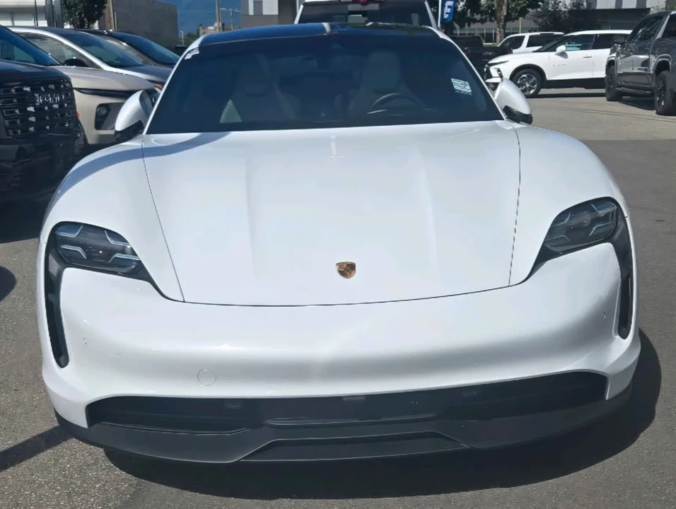 2023 Porsche Taycan - Image 4 of 6