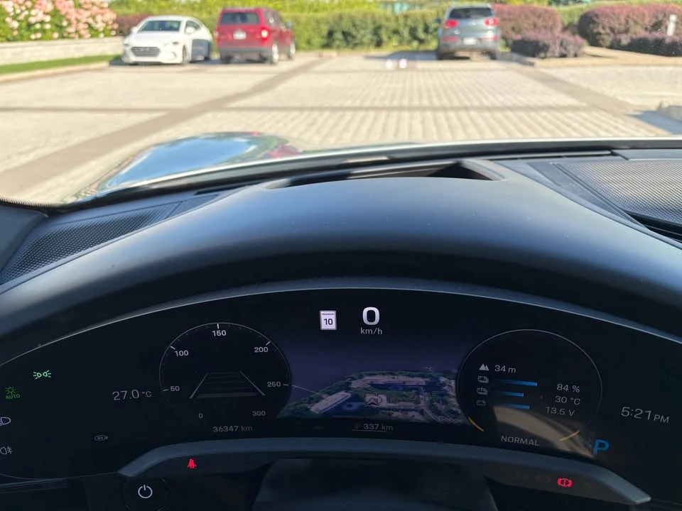 2023 Porsche Taycan - Image 6 of 6