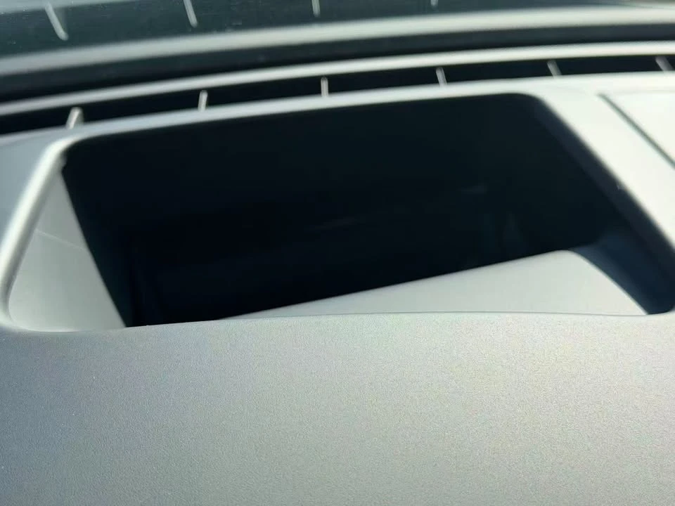 2023 Porsche Taycan - Image 17 of 20