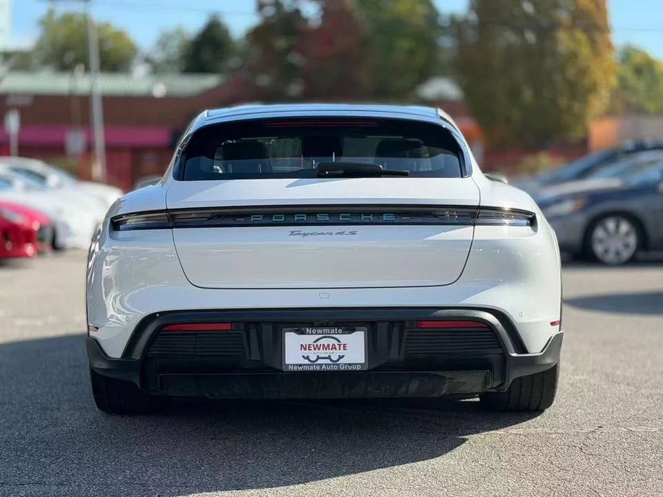 2023 Porsche Taycan - Image 6 of 20