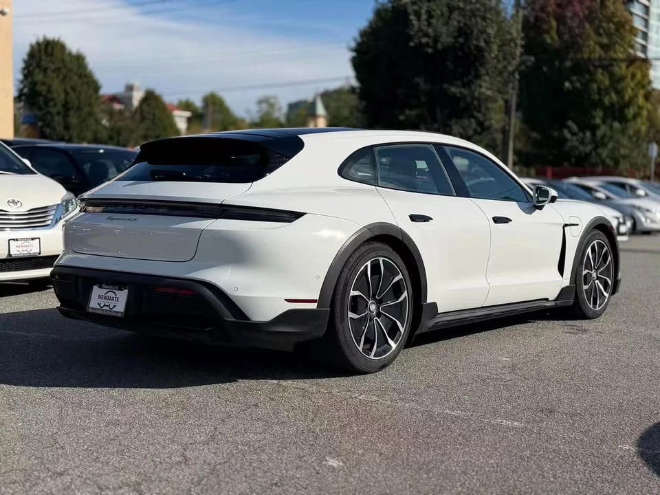 2023 Porsche Taycan - Image 5 of 20
