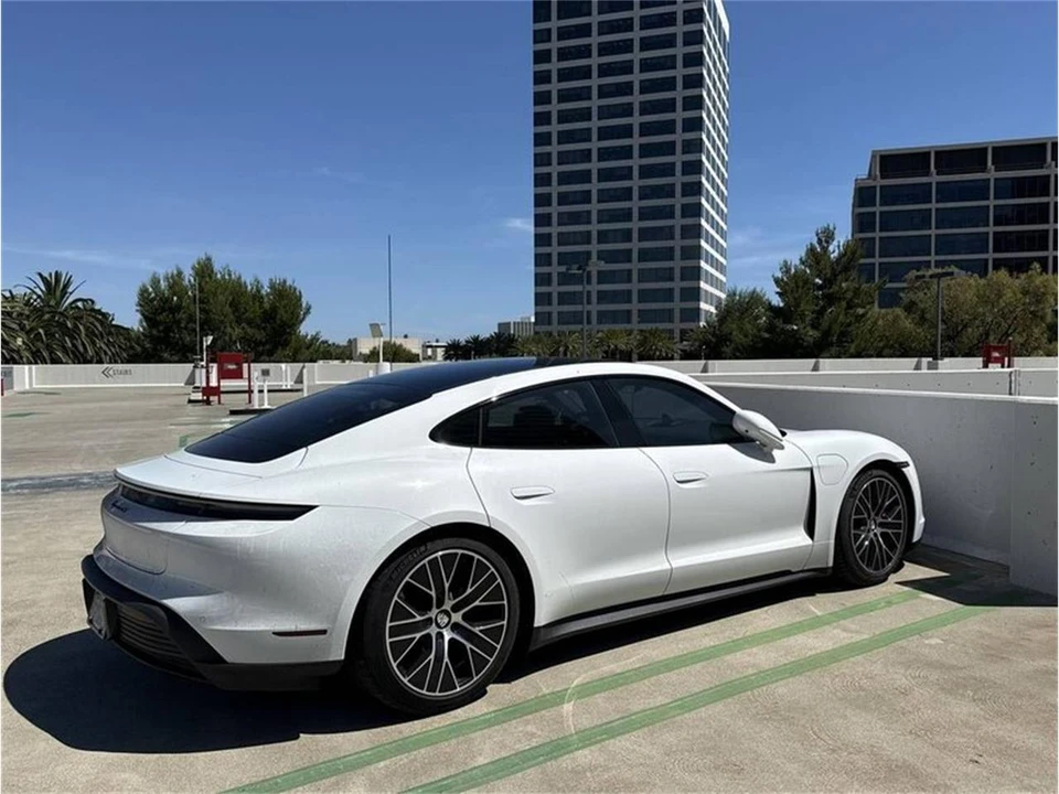 2023 Porsche Taycan - Image 3 of 8