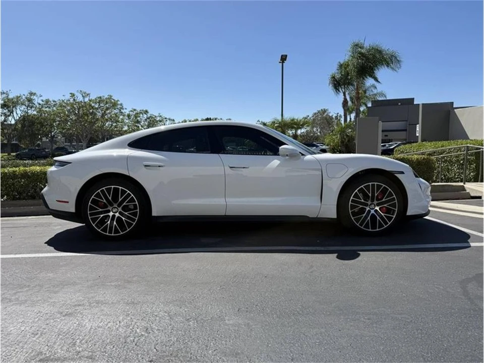 2023 Porsche Taycan - Image 2 of 8