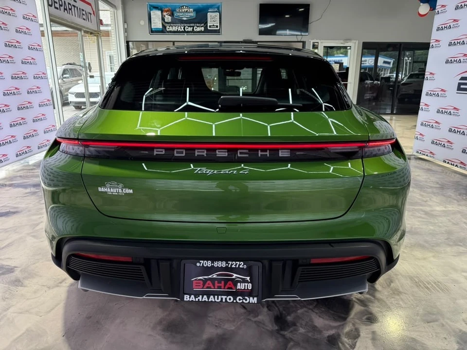 2023 Porsche Taycan - Image 12 of 31