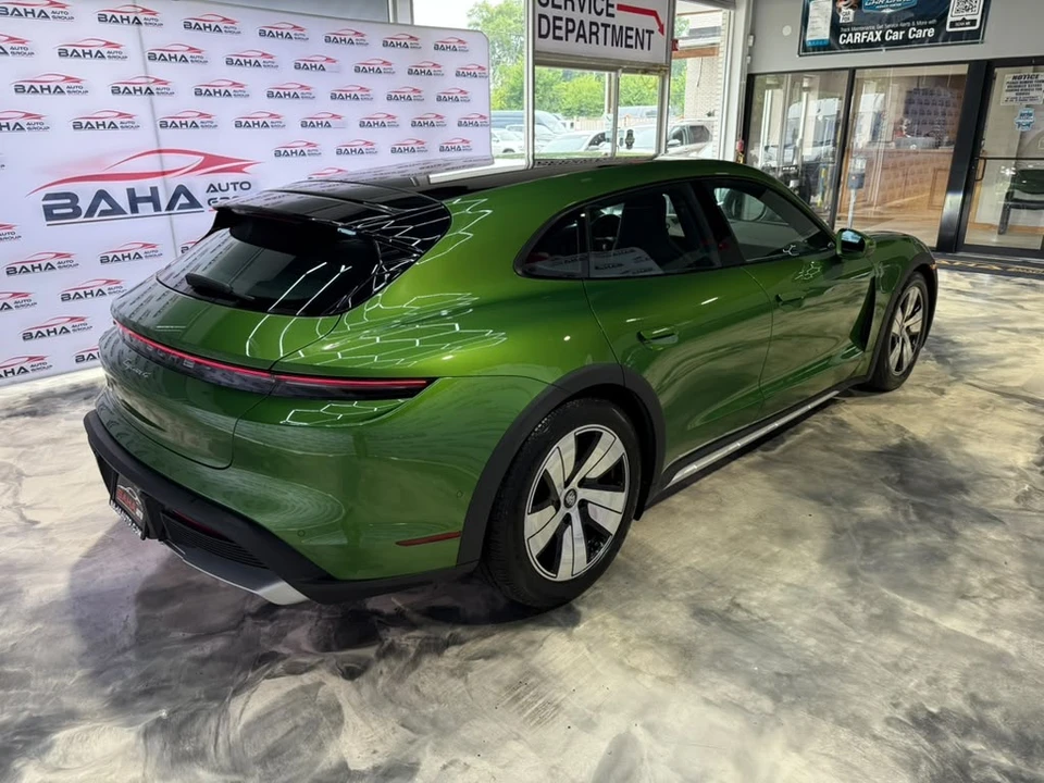2023 Porsche Taycan - Image 12 of 31