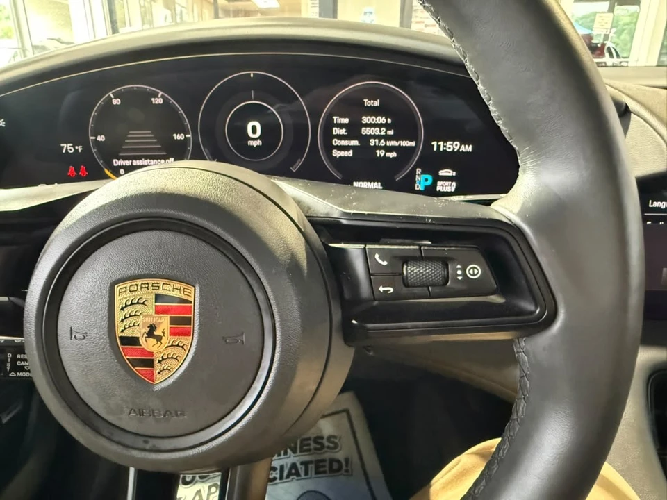 2023 Porsche Taycan - Image 18 of 31