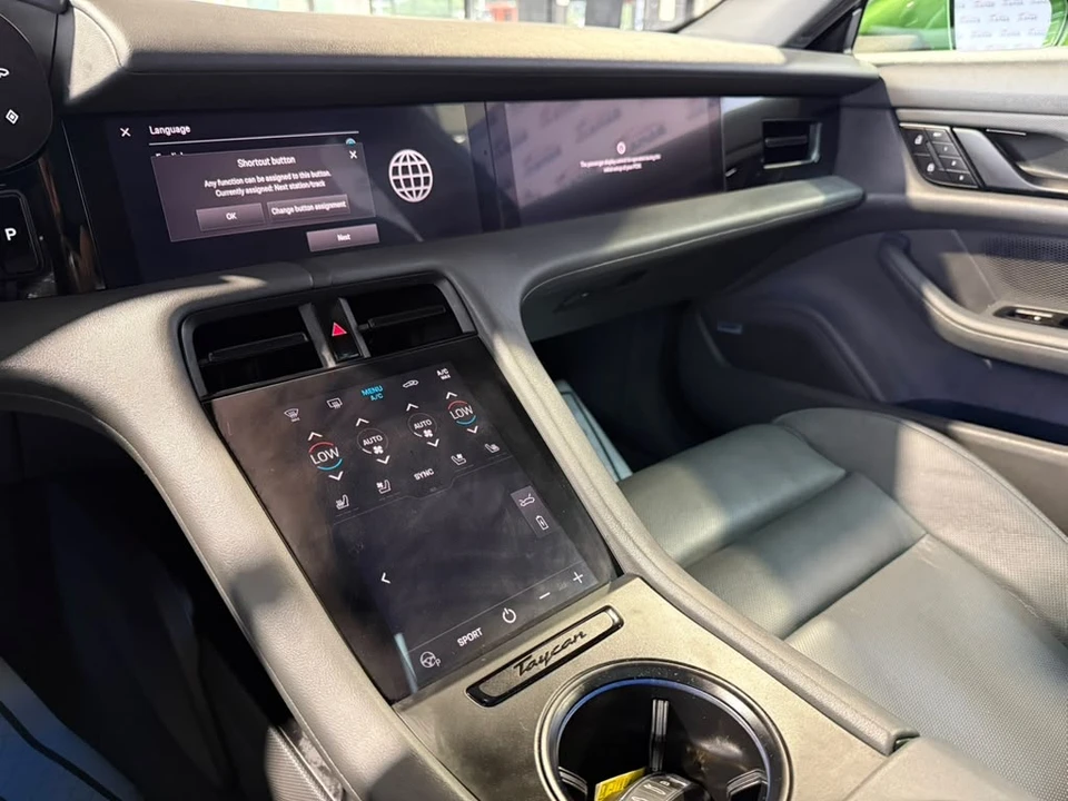 2023 Porsche Taycan - Image 22 of 31
