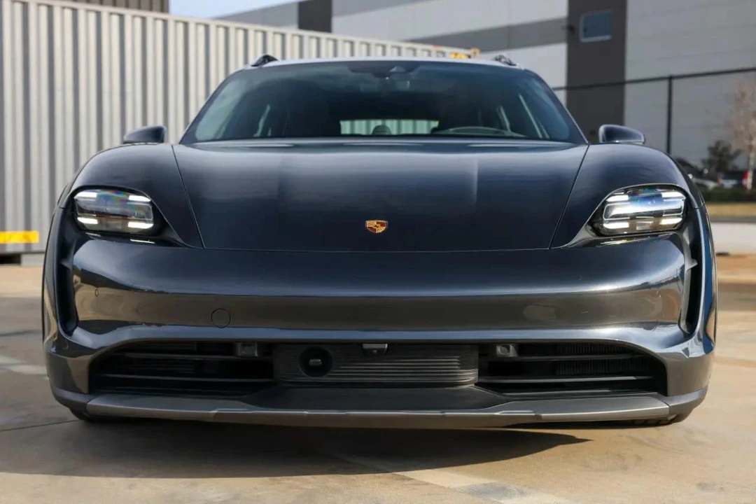 2023 Porsche Taycan 4S - Image 19 of 21