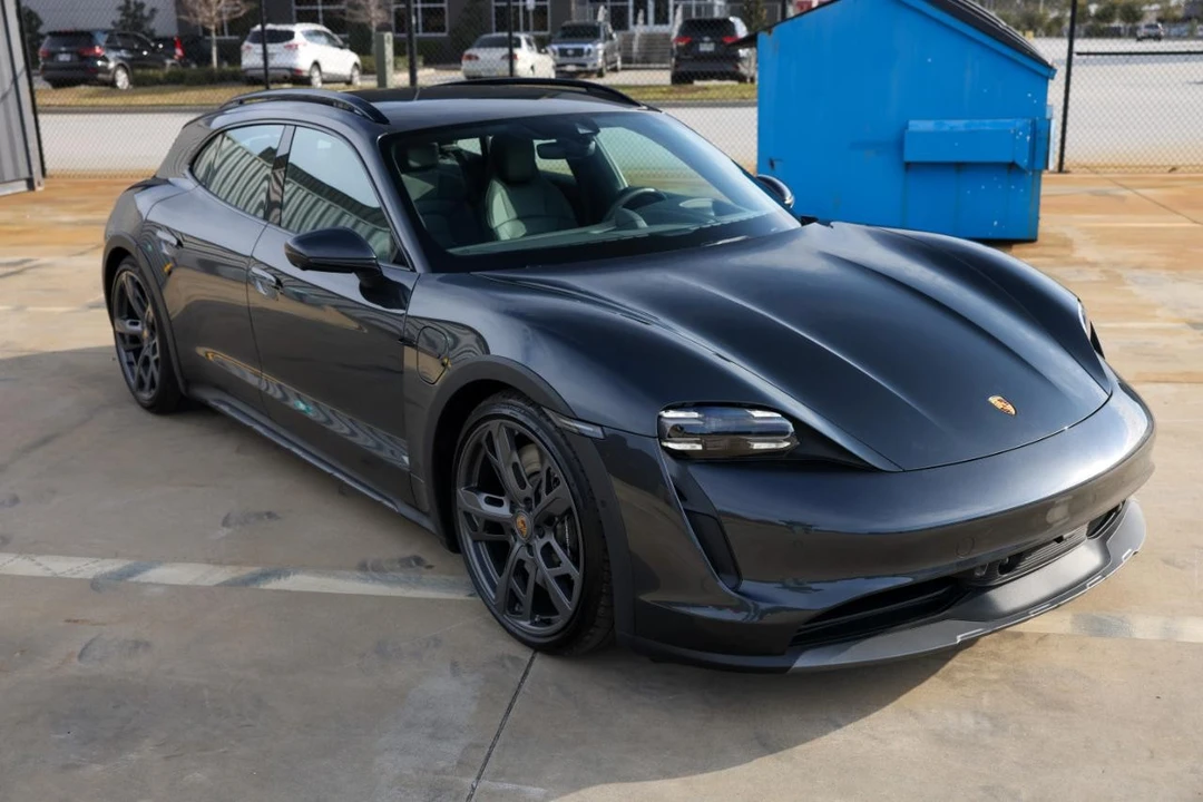 2023 Porsche Taycan 4S - Image 17 of 21