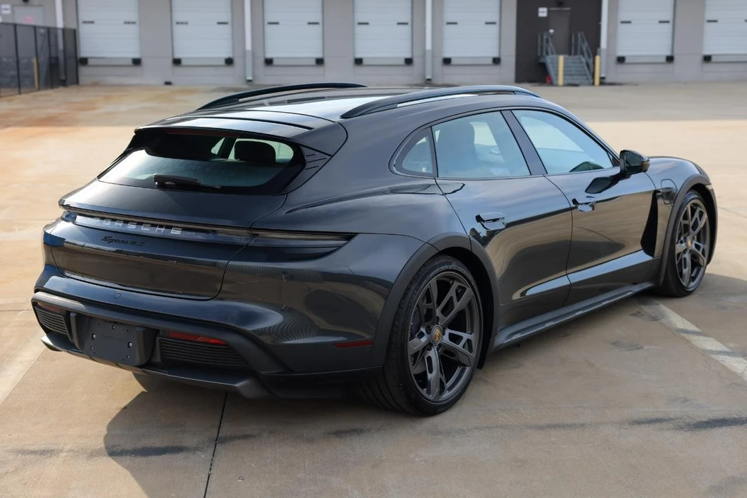 2023 Porsche Taycan 4S - Image 13 of 21