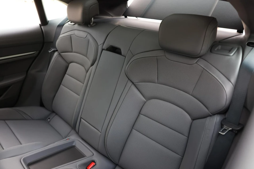 2023 Porsche Taycan 4S - Image 10 of 21