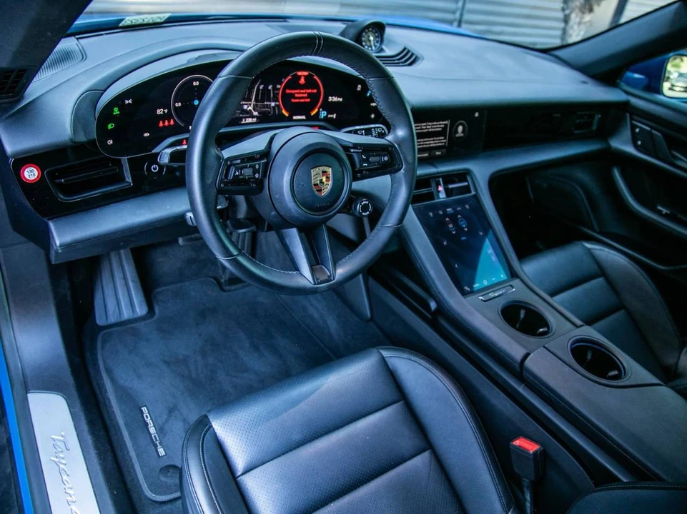 2023 Porsche Taycan Cross Turismo - Image 4 of 5