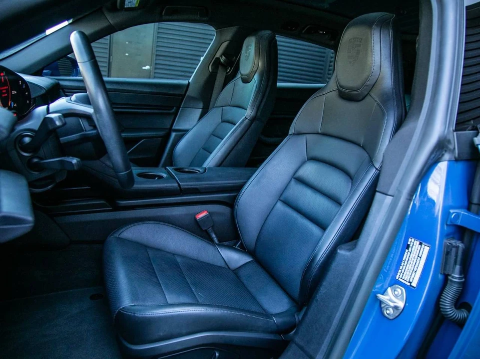 2023 Porsche Taycan Cross Turismo - Image 5 of 5