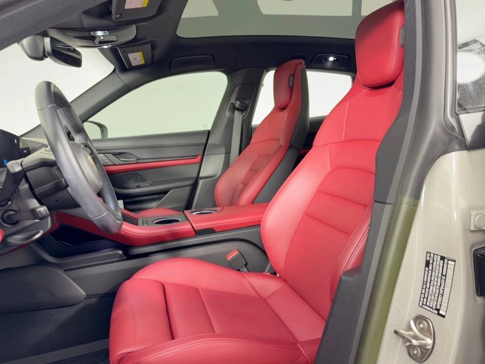 2023 Porsche Taycan Cross Turismo - Image 5 of 5