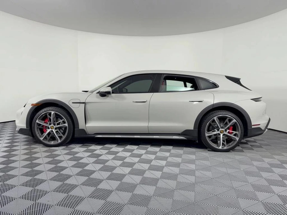 2023 Porsche Taycan Cross Turismo - Image 2 of 5
