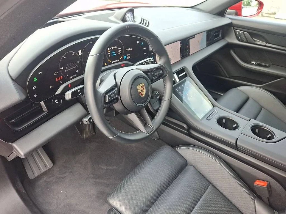 2023 Porsche Taycan Cross Turismo - Image 4 of 5