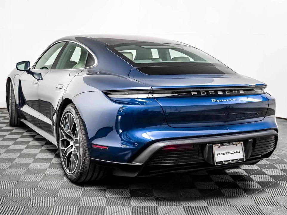 2023 Porsche Taycan 4S - Image 3 of 5