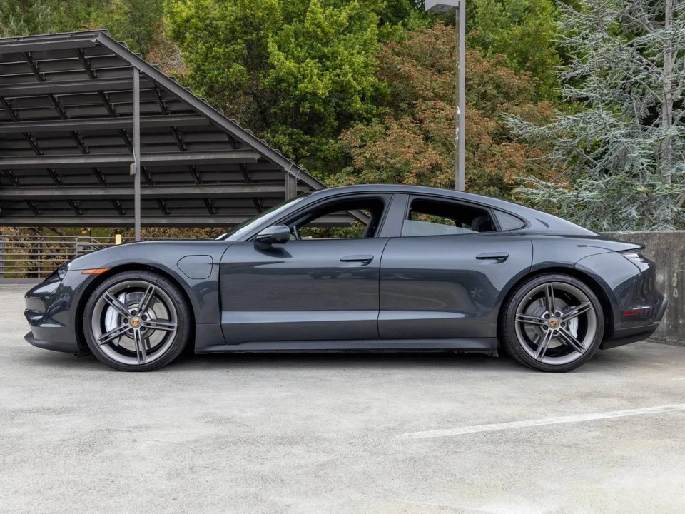 2023 Porsche Taycan 4S - Image 2 of 5