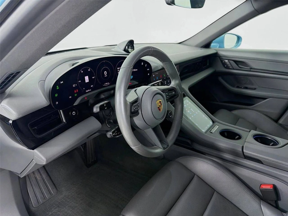 2023 Porsche Taycan 4S - Image 4 of 5