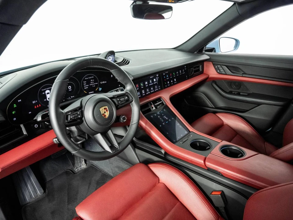 2023 Porsche Taycan 4S - Image 4 of 5