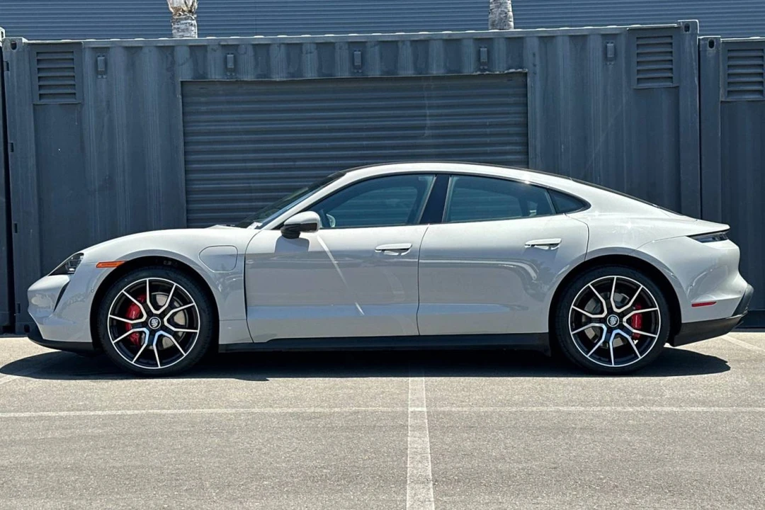 2023 Porsche Taycan 4S - Image 2 of 5