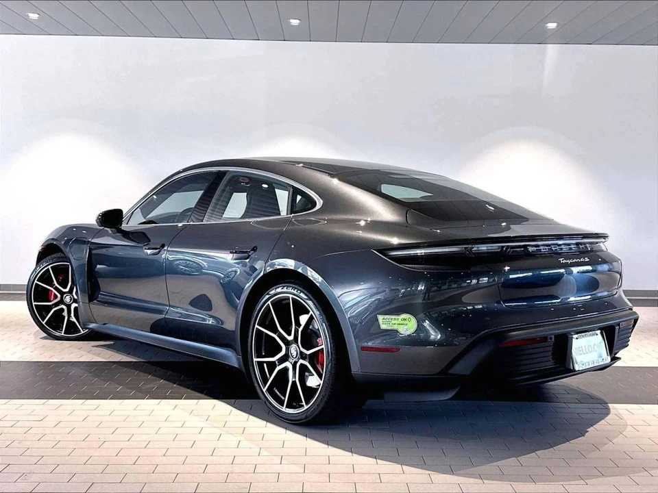 2023 Porsche Taycan 4S - Image 3 of 5