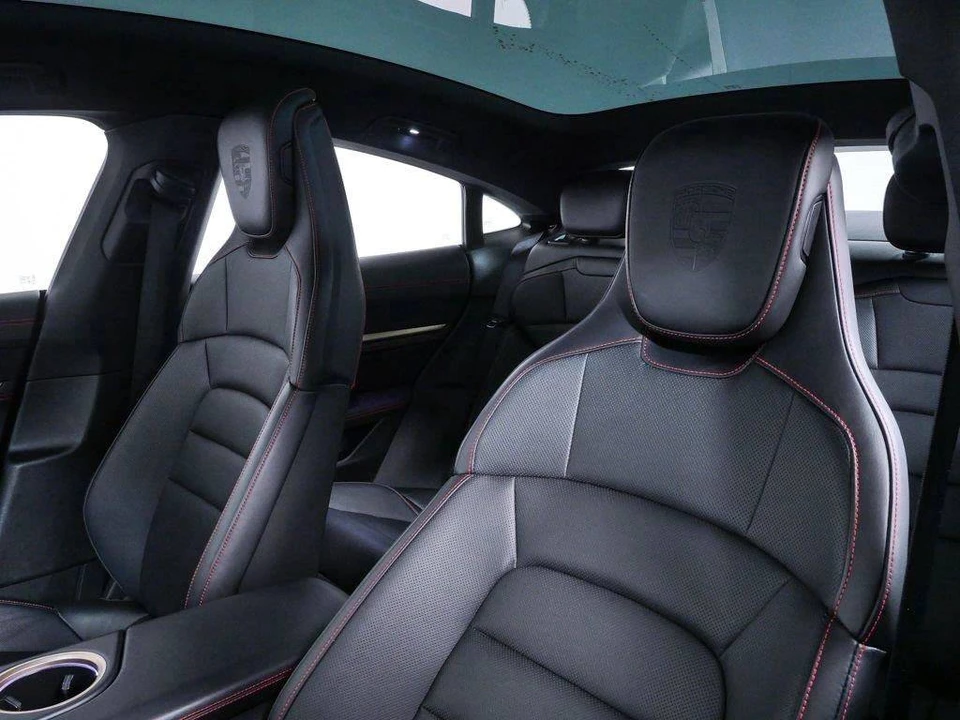 2023 Porsche Taycan 4S - Image 5 of 5
