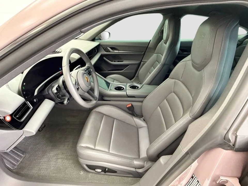 2023 Porsche Taycan 4S - Image 5 of 5