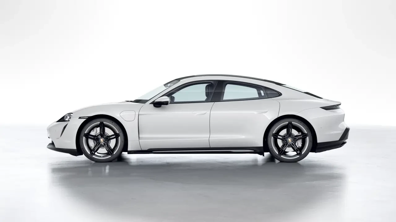 2023 Porsche Taycan 4S - Image 16 of 31