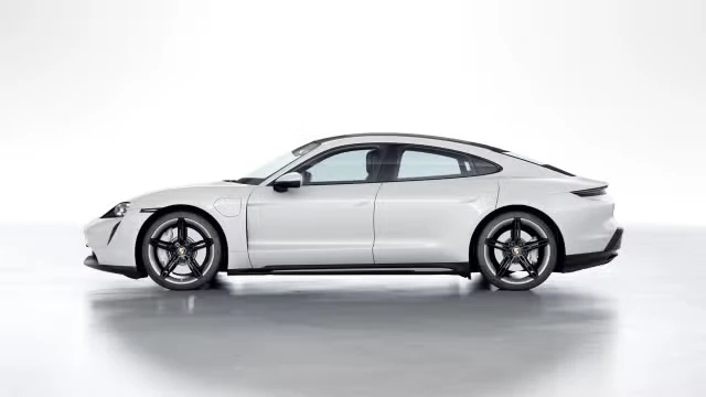2023 Porsche Taycan 4S - Image 10 of 31