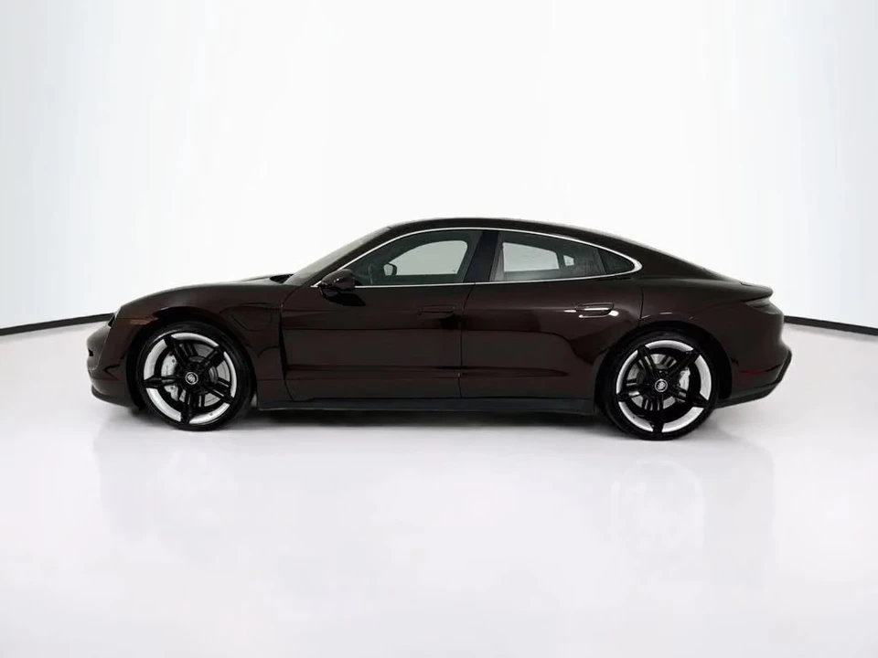 2023 Porsche Taycan 4S - Image 12 of 31