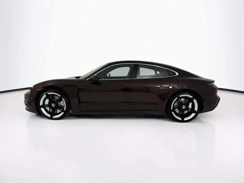 2023 Porsche Taycan 4S - Image 16 of 31
