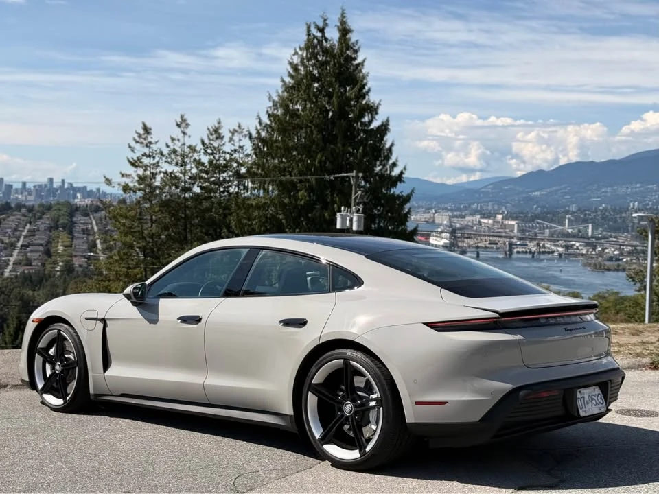 2023 Porsche Taycan 4S - Image 5 of 19