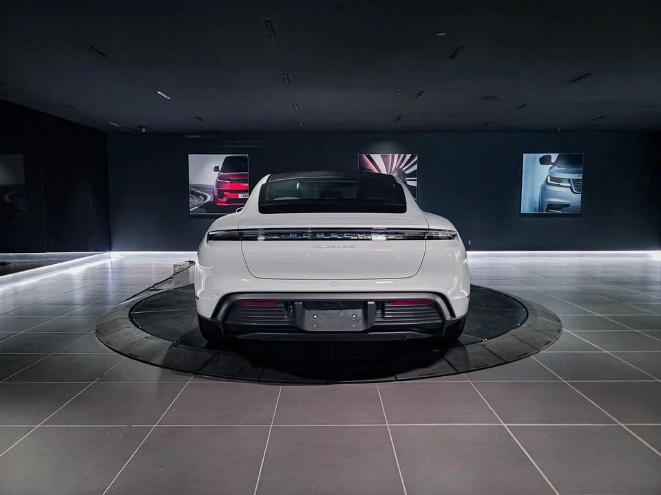 2023 Porsche Taycan 4S - Image 8 of 20