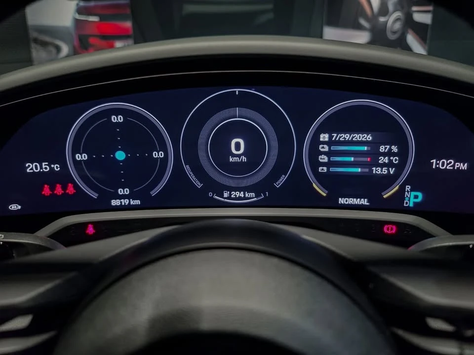 2023 Porsche Taycan 4S - Image 15 of 20
