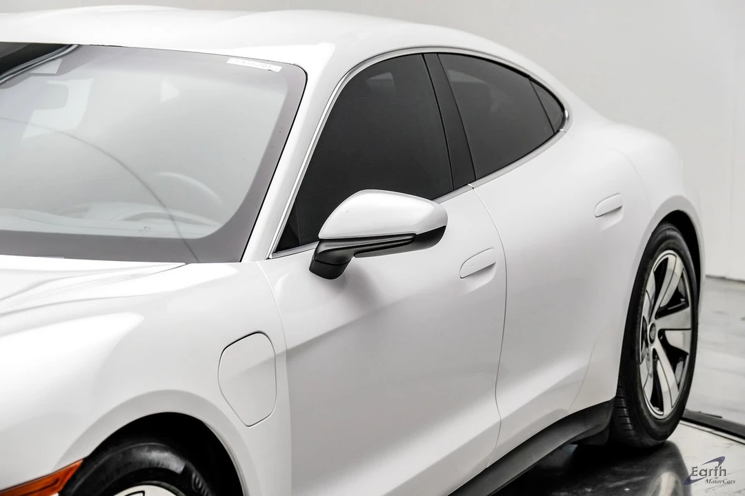 2023 Porsche Taycan 4S - Image 26 of 31