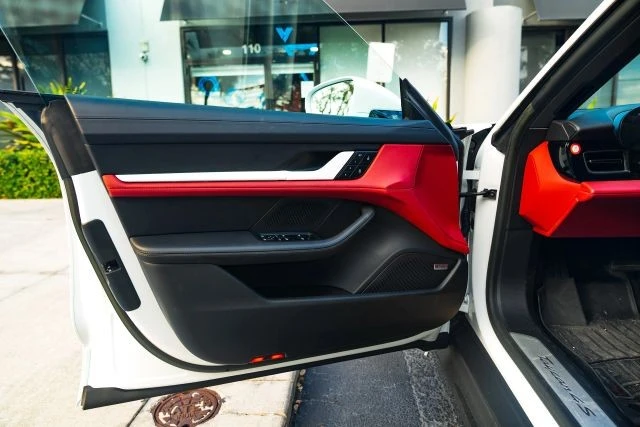 2023 Porsche Taycan 4S - Image 23 of 31