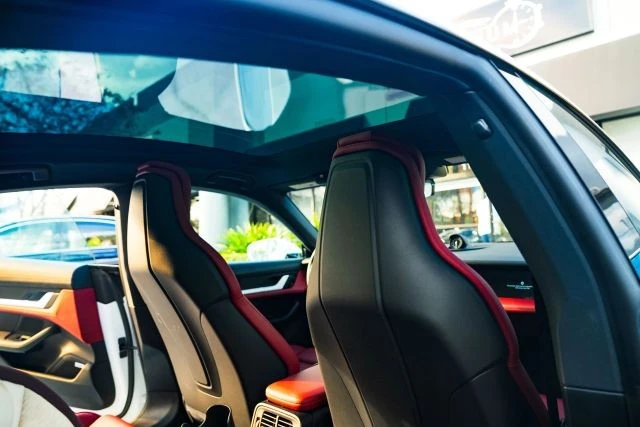 2023 Porsche Taycan 4S - Image 30 of 31