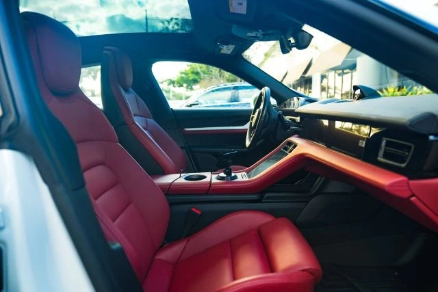2023 Porsche Taycan 4S - Image 15 of 31