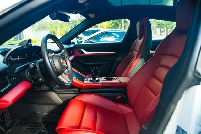 2023 Porsche Taycan 4S - Image 26 of 31