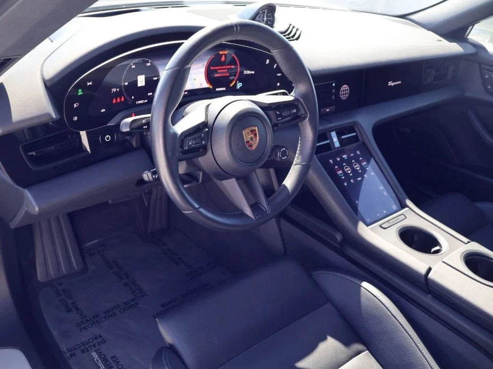 2023 Porsche Taycan 4S - Image 4 of 5