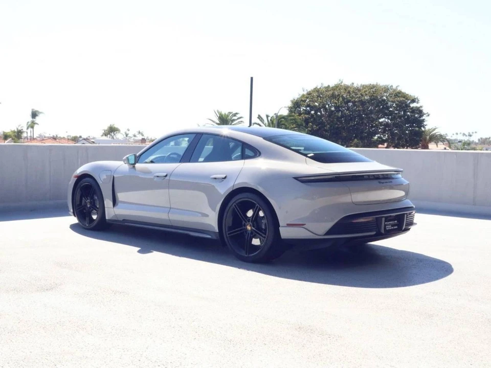 2023 Porsche Taycan 4S - Image 3 of 5