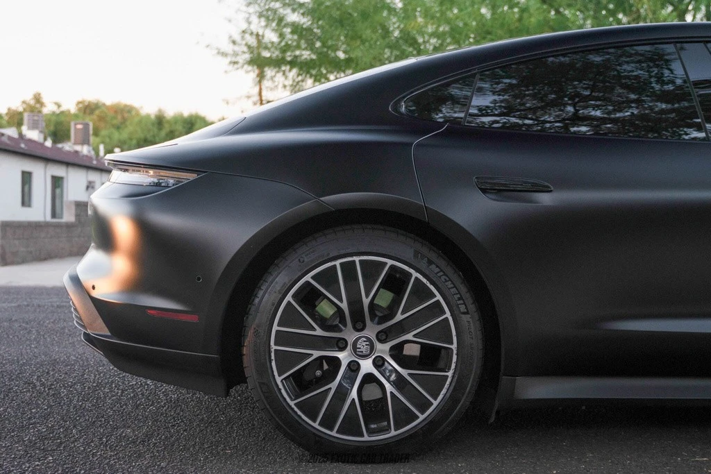 2023 Porsche Taycan 4S - Image 10 of 12