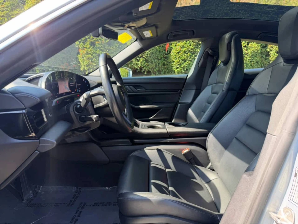 2023 Porsche Taycan 4S - Image 5 of 5